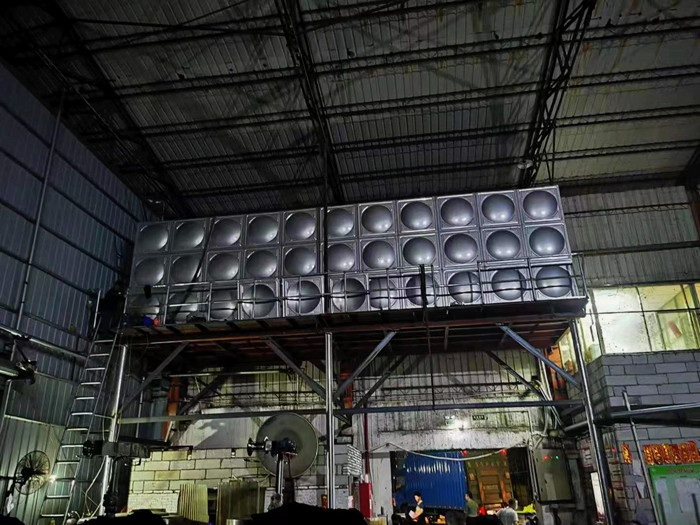 不銹鋼水箱對比搪瓷水箱的優勢有哪些